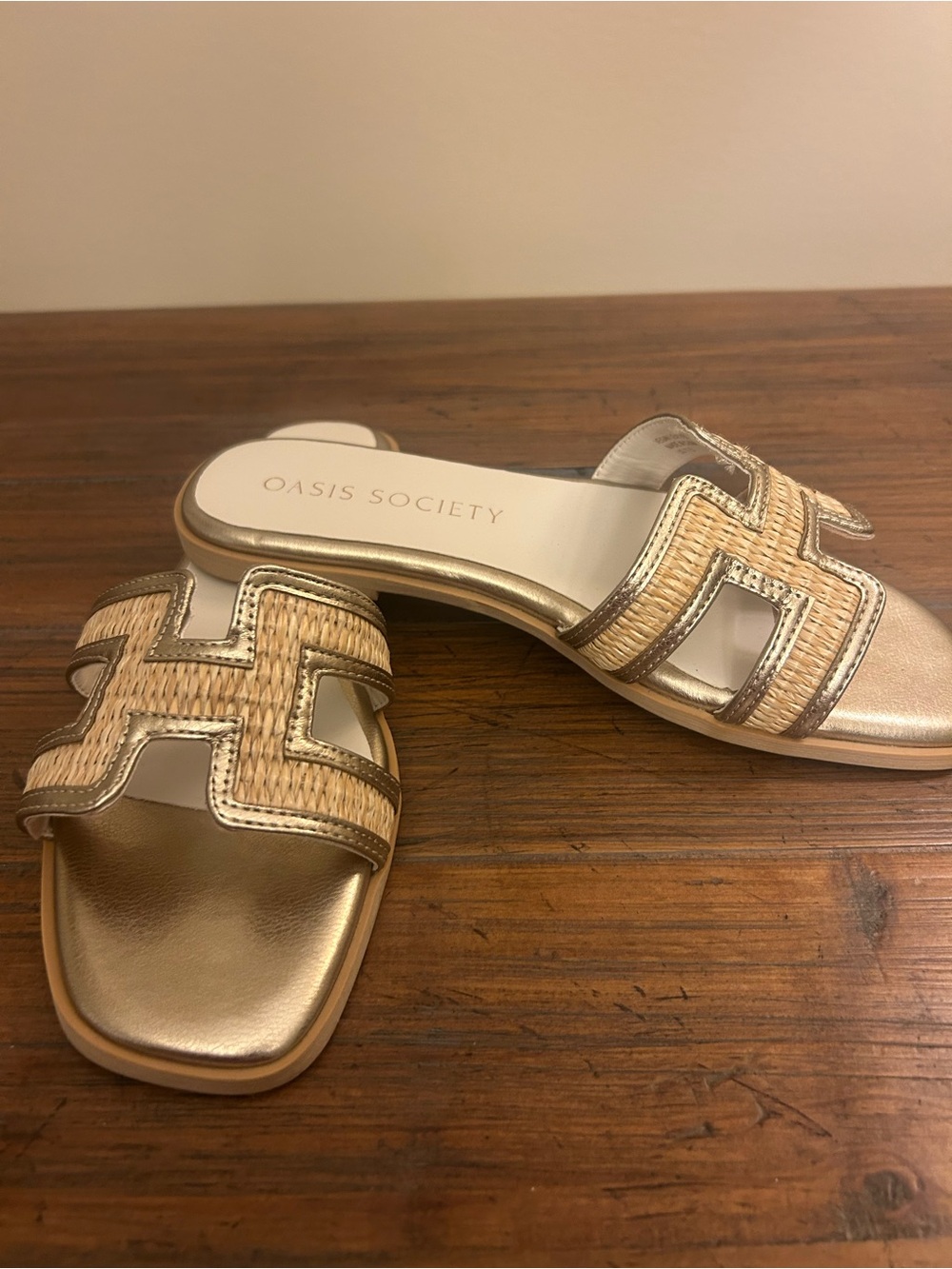 The Oasis Society Nina H Cutout Raffia Slide